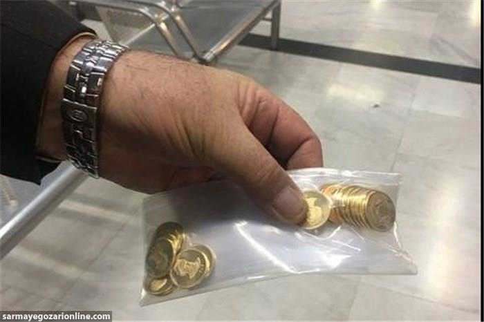 روزانه ۱۰ تا ۱۲ هزار قطعه سکه در بانک کارگشایی به فروش می رسد