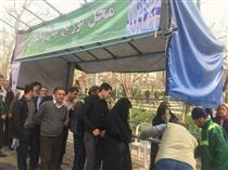اهدای ۲۵ هزار نهال رایگان به شهروندان قلب پایتخت به مناسبت هفته درختکاری