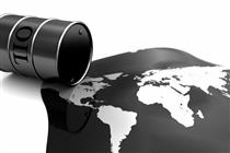 کاهش قیمت نفت در پی افزایش ذخایر آمریکا