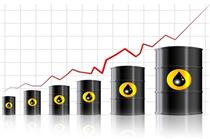 قیمت نفت با دلار ارزان صعودی شد